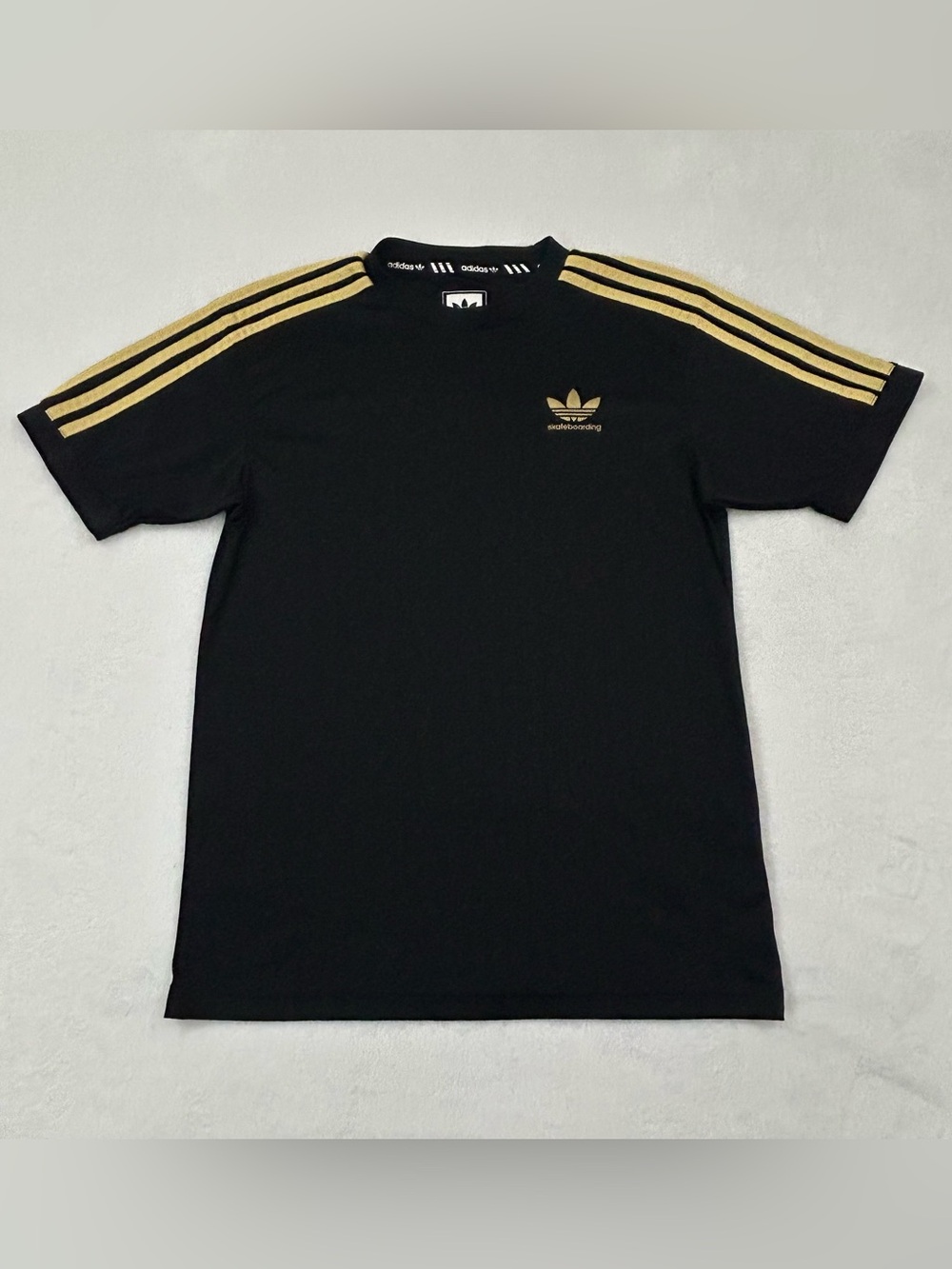 Adidas Skateboarding Black & Gold Climalite Soccer Jersey Skate T-Shirt Mens S